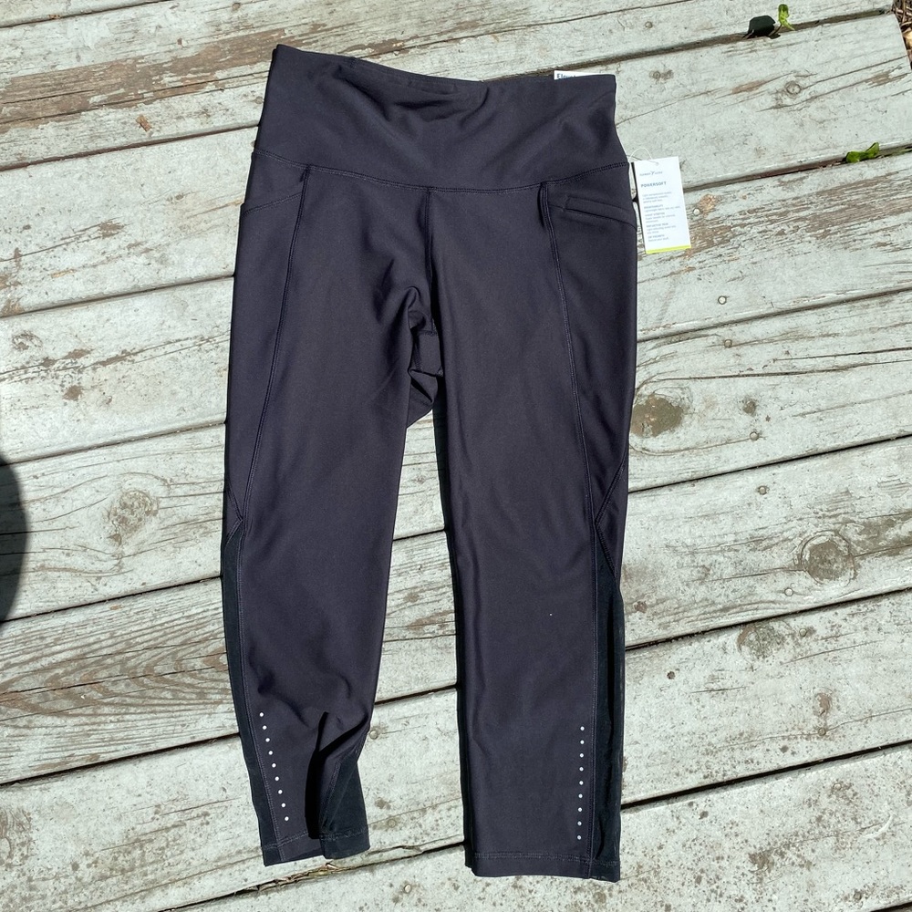 Old Navy Powersoft Elevate Run Crop Leggings